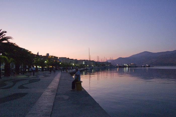 25 Kefalonia 2009 - Argostoli - Abendstimmung am Hafen - 05_DSC_6089