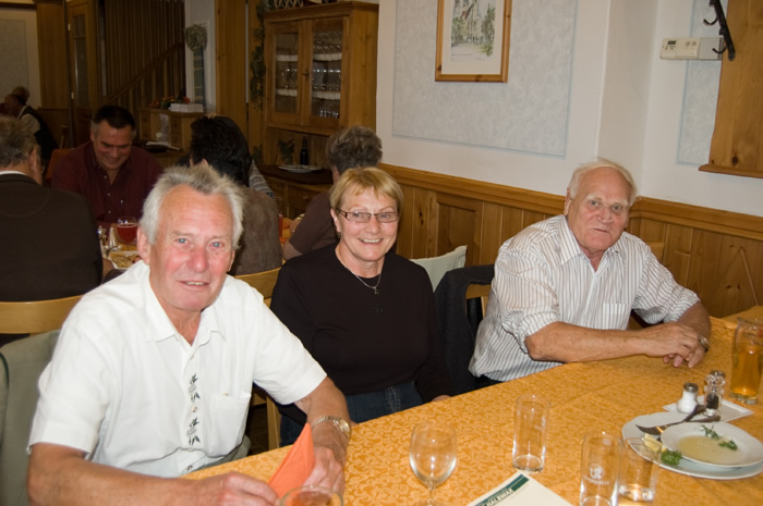 03_Exekutivpensionisten Wiener Neustadt - Jahrestreffen 2009 - Mittagessen mit Kollegen und Freunden -   DSC_7158